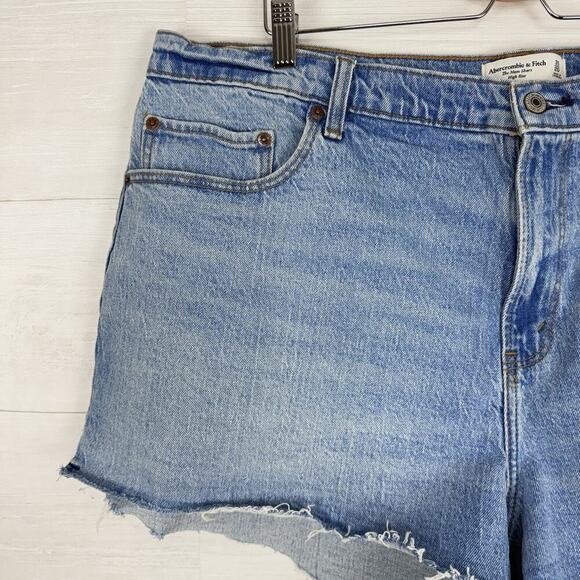 Abercrombie & Fitch The Mom Short Size 35 / 20 High Rise Curve Love Light Wash - Picture 2 of 14